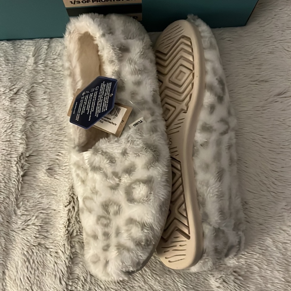 Toms - Picture 4 of 4
